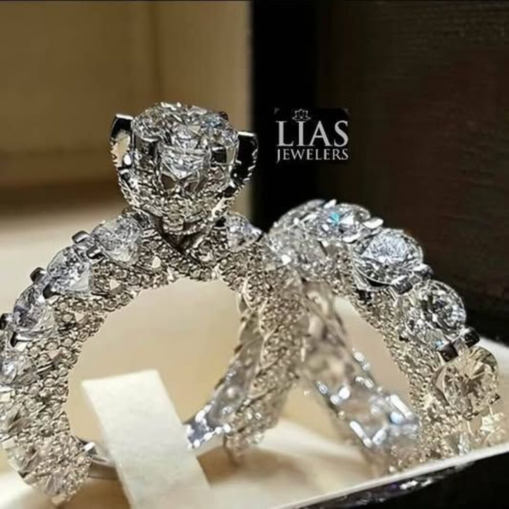 New 18k white gold wedding ring set